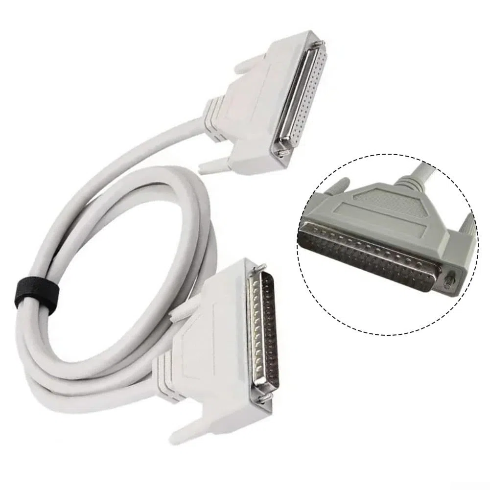 Câble DB37 37 broches mâle-mâle permettant une communication fiable entre les systèmes CNC et les ordinateurs hôtes (5 mètres)
